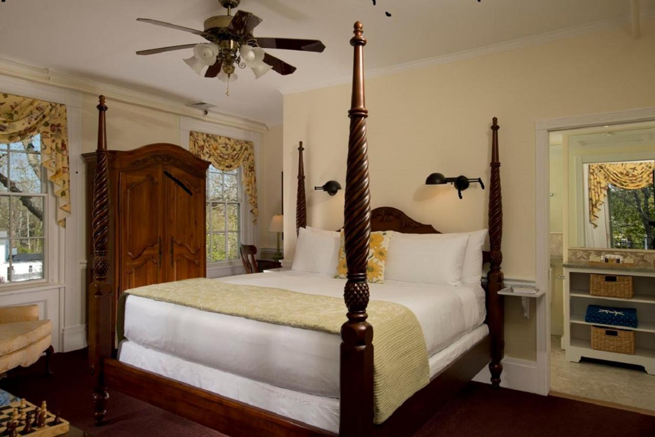The At Cape Cod Inn Yarmouth Port